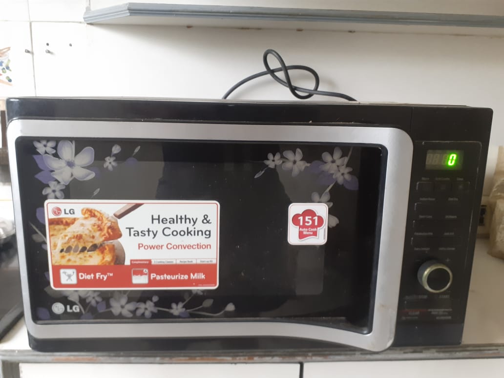Image of LG Microwave 28 ltr MC2884SMB